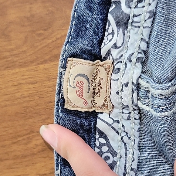 Audio 5 Bootcut Jeans - Picture 4 of 5